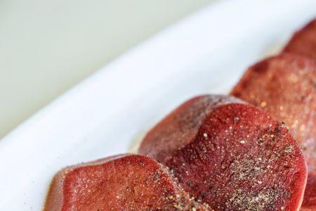 牛舌外面的那层白色可以吃吗
