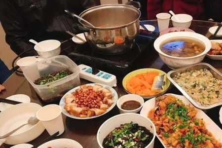 赞美女人和饭局的美言佳句