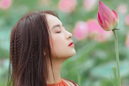 没结婚的女孩能称呼为女士吗