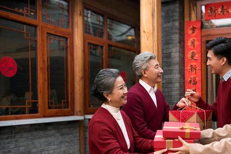 去公婆家送什么礼物好