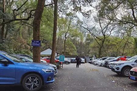 外地车去西湖怎么停车