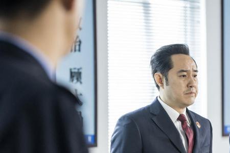 巡回检察组里张艺伟是谁扮演的