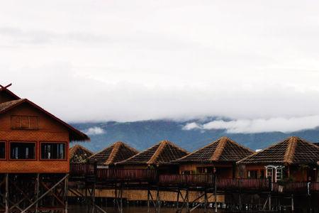 茵莱湖平均深度