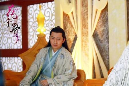 花千骨尊上是什么地位