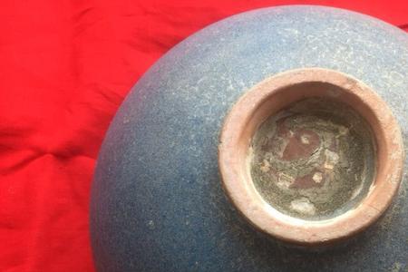 钧窑宝石蓝釉特征