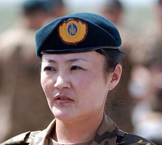 去偏远地区当女兵容易选上吗