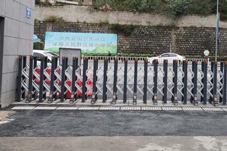 伸缩门交叉杆坏了怎么安装