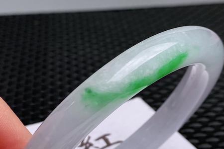 玉荐你翡翠手镯直播靠谱吗