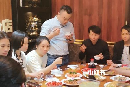 济宁同学聚会去哪里吃饭合适