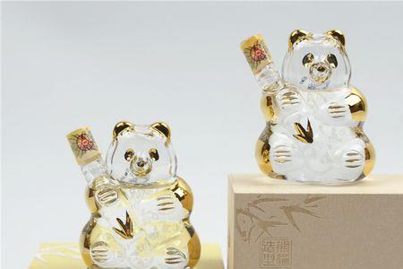 五粮液2008玻璃瓶熊猫抱竹酒鉴别