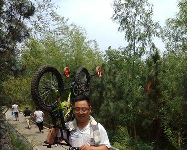 凝重如山还是厚重如山
