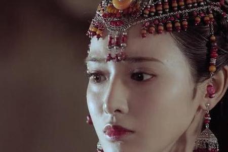 东宫女主是什么民族