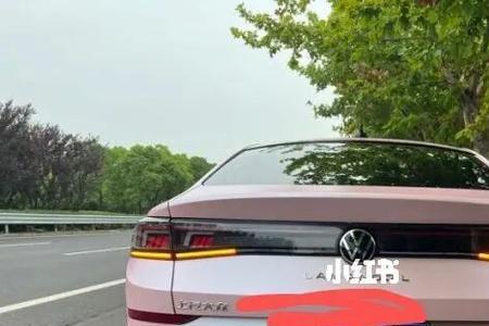 凌渡l的大灯如何调节高度