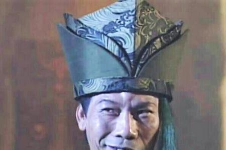 青翼蝠王的外貌描写