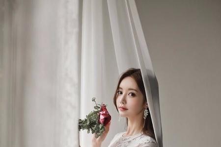 朦胧妩媚是什么意思