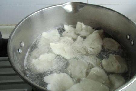 饺子皮为什么会变黄