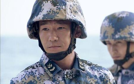 火蓝刀锋向羽身高体重
