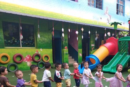 幼儿园小班40人正常吗