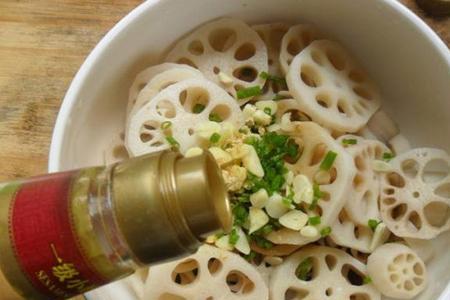 莲藕凉拌需要焯水吗