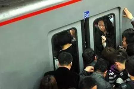 地铁为什么不能带按压