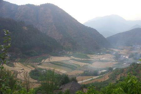 白灵山海拔多少米