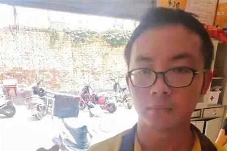 为什么有的外卖小哥有通行证