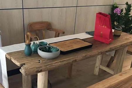 买桌子直接买成品还是自己diy