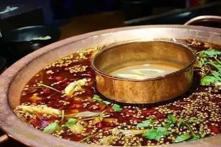 为什么火锅里没的油遇水不会炸