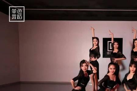 女生说喜欢舞蹈的灵魂怎么回复