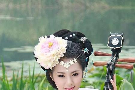 苏小小多高