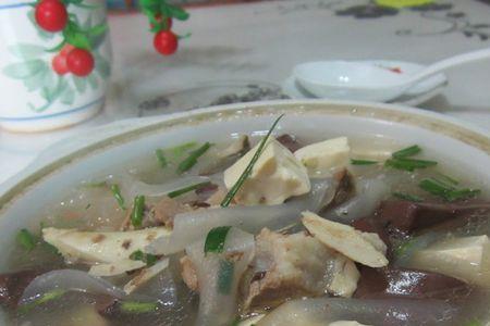 猪血肉丝面做法