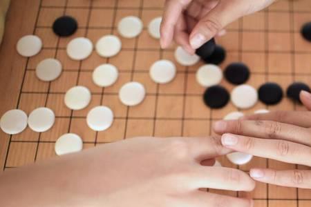 为什么要自己和自己下围棋