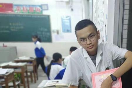 南昌工程学院军训要剃寸头吗