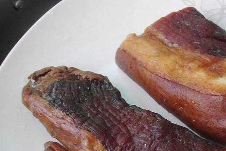 腊肉为什么要带皮腌制