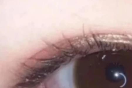 不喜欢眨眼睛的人性格