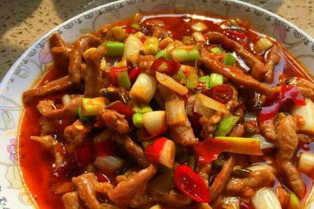 川菜胡辣肉丁的做法