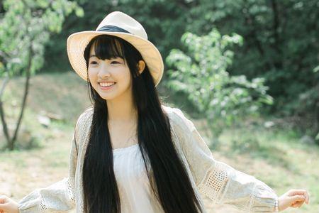 形容女孩清纯干净的诗
