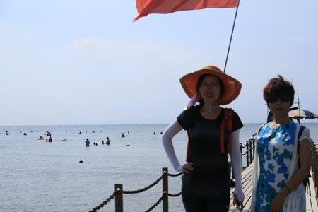 龙口月亮湾海水浴场好玩吗