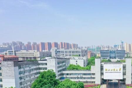 湖北工业大学能考教资吗