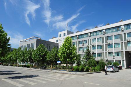 山东济宁理工学校能不住校吗