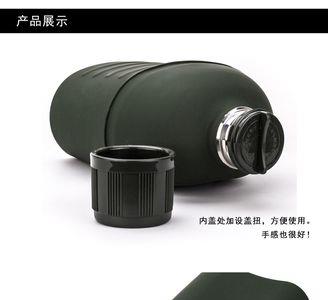 军用水壶10式可以装开水吗