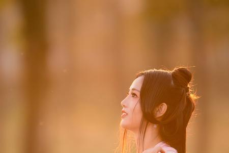 红尘陌客无需叹是什么意思