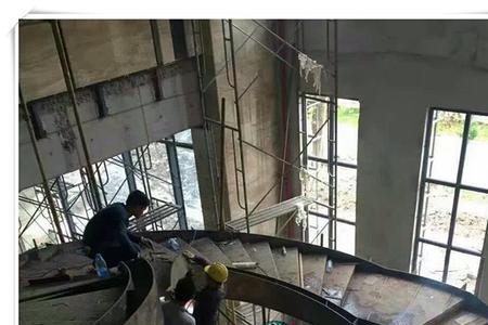 旋转80度楼梯大概占地面积多少