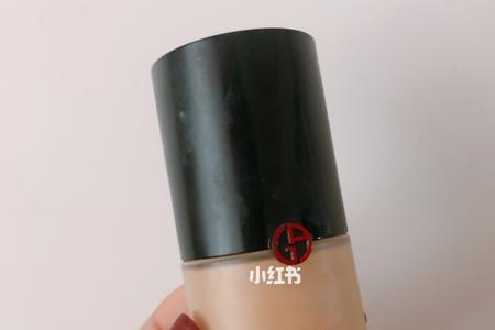 阿玛尼权力粉底液2号和3号哪个好