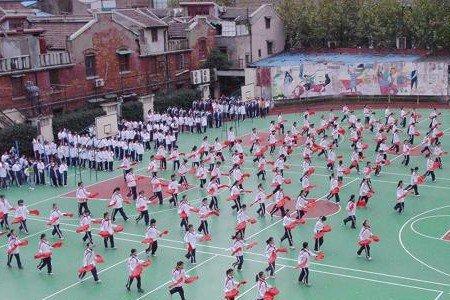 上海交中初级中学怎么样