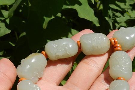 和田玉籽料多宝一共几个颜色