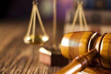 商业律师和民事律师哪个挣得多