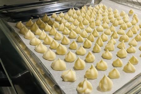 全蛋溶豆可以不加淀粉吗