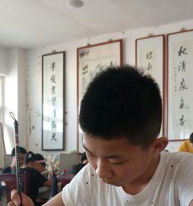 聚精会神全神贯注心无旁骛意思