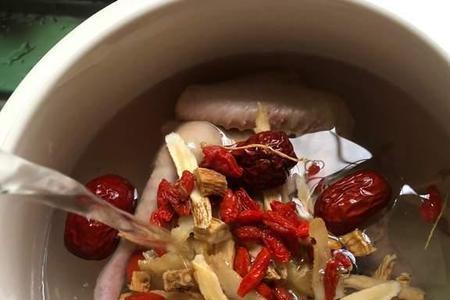 鸽子汤过夜能吃吗